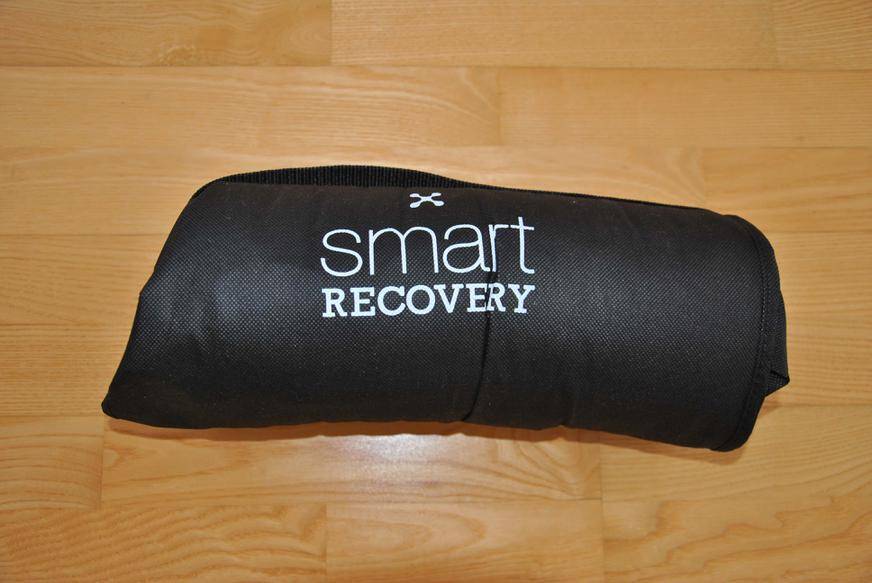 Das smart Recovery Kissen zusammengerollt